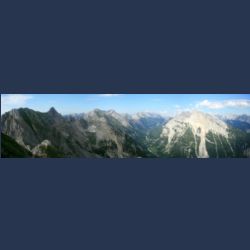 2010-07-09_16-37_Karwendel-HW_Grat7_B-PleisenSp+BergPano2 (4)_Pano__x.JPG